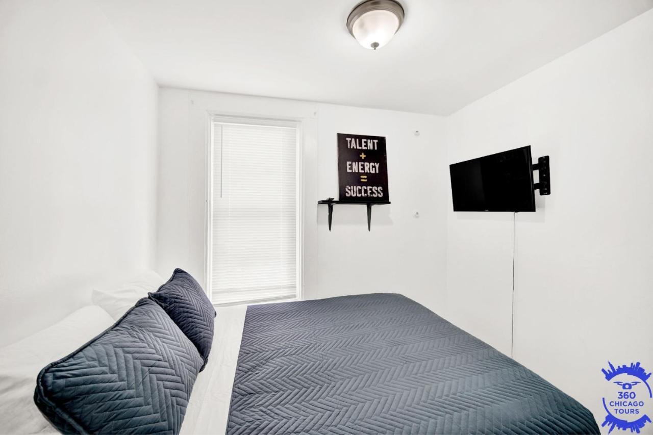 The Viviana Apartment Chicago
